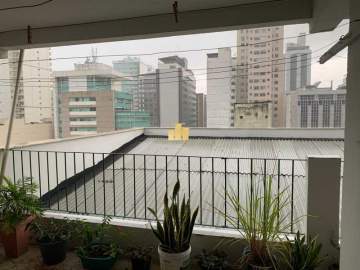 Ótima localização - Kitnet ampla no Centro - TFKI10009