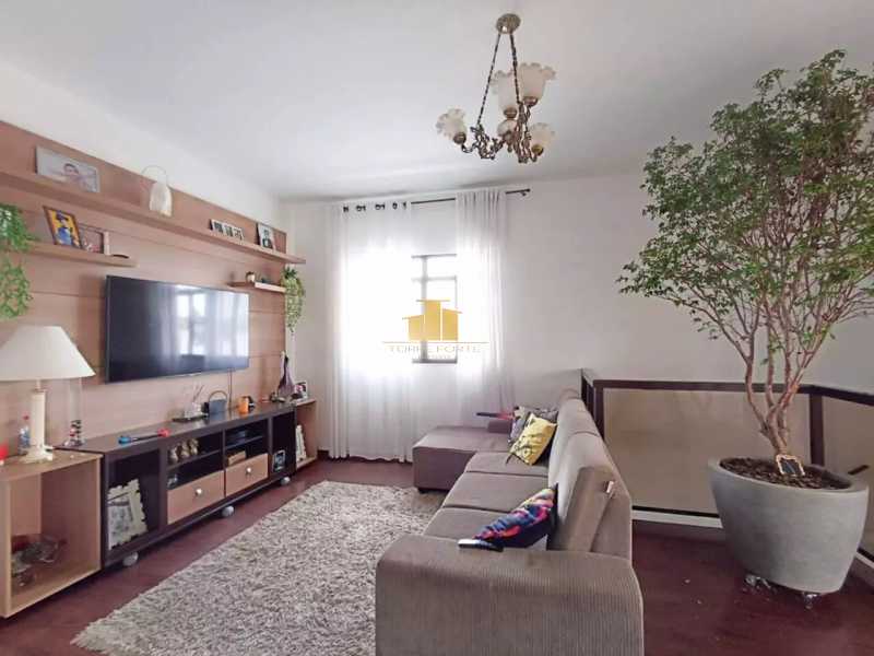 Imperdível - Casa Duplex à Venda no Condomínio São Lucas - TFCN50002