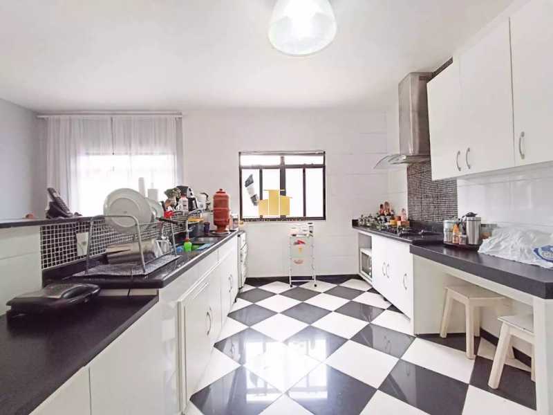 Imperdível - Casa Duplex à Venda no Condomínio São Lucas - TFCN50002