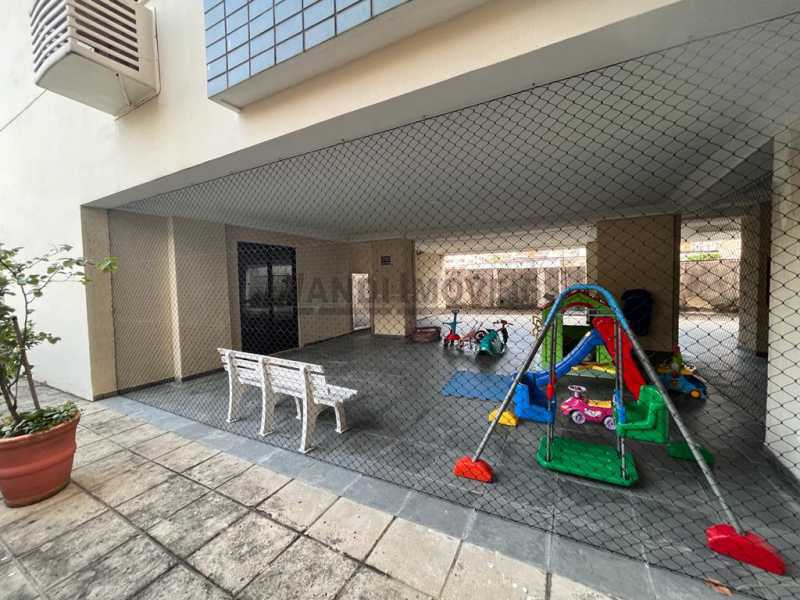 Conheça play do imóvel - Apartamento 2 quartos à venda Laranjeiras, Rio de Janeiro - R$ 760.000 - HLAP20332 - 21 play - 21