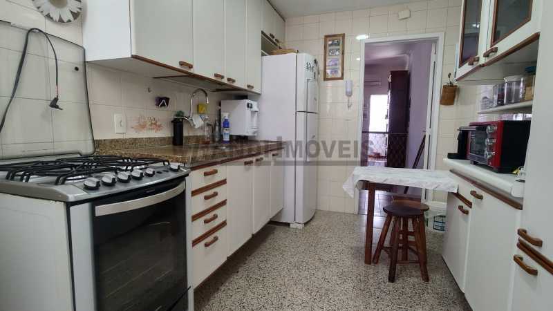 Conheça 18 do imóvel - Casa de Vila à venda Rua Felipe Camarão, Maracanã, Rio de Janeiro - R$ 970.000 - HLCV30007 - 16 18 - 16