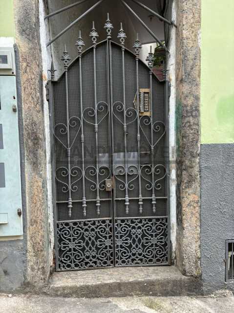 Conheça 40. do imóvel - Casa 4 quartos à venda Centro, Rio de Janeiro - R$ 750.000 - HLCA40008 - 27 40. - 27