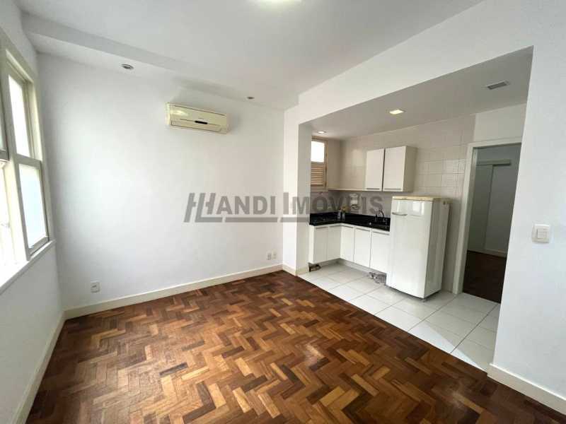 Conheça WhatsApp Image 2024-10-29 at 1 do imóvel - Apartamento 1 quarto à venda Copacabana, Rio de Janeiro - R$ 465.000 - HLAP10327 - 1 WhatsApp Image 2024-10-29 at 1 - 1