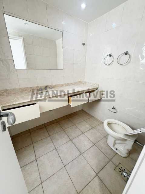Conheça PHOTO-2025-02-20-15-06-31 do imóvel - Apartamento 3 quartos à venda Copacabana, Rio de Janeiro - R$ 1.180.000 - HLAP30439 - 16 PHOTO-2025-02-20-15-06-31 - 16