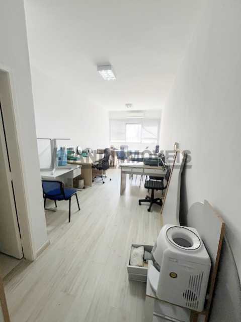 Conheça IMG_6610 do imóvel - Sala Comercial 30m² à venda Copacabana, Rio de Janeiro - R$ 135.000 - HLSL00034 - 14 IMG_6610 - 14