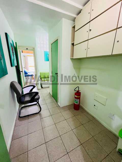 WhatsApp Image 2025-10-17 at 1 - 9