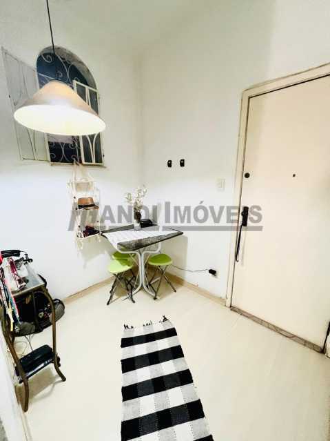 Conheça WhatsApp Image 2025-10-23 at 1 do imóvel - Kitnet/Conjugado 40m² à venda Copacabana, Rio de Janeiro - R$ 580.000 - HLKI10103 - 3 WhatsApp Image 2025-10-23 at 1 - 3