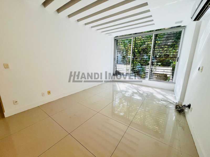 Conheça WhatsApp Image 2025-10-23 at 1 do imóvel - Apartamento 2 quartos à venda Copacabana, Rio de Janeiro - R$ 1.400.000 - HLAP20472 - 2 WhatsApp Image 2025-10-23 at 1 - 2