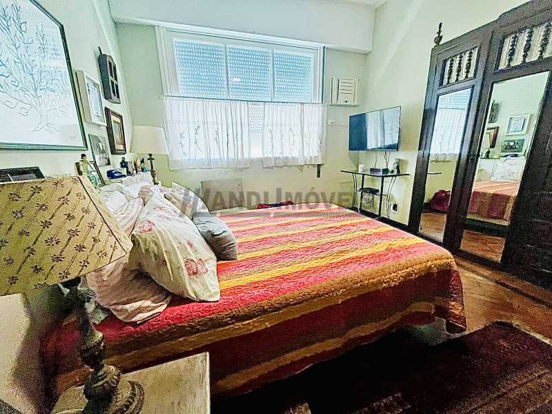 672e4de7-c0be-4afe-a5c8-f9b696 - 24