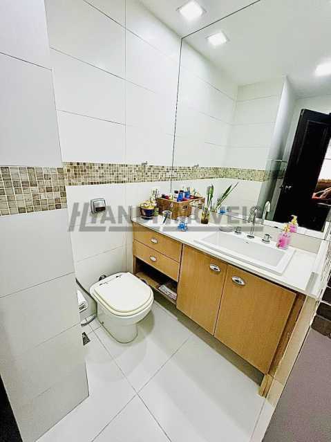 eaace47b-8f05-4a4b-8d0f-fddc45 - 28