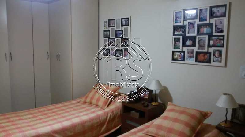 PHOTO-2025-08-22-15-44-11 2 - 5