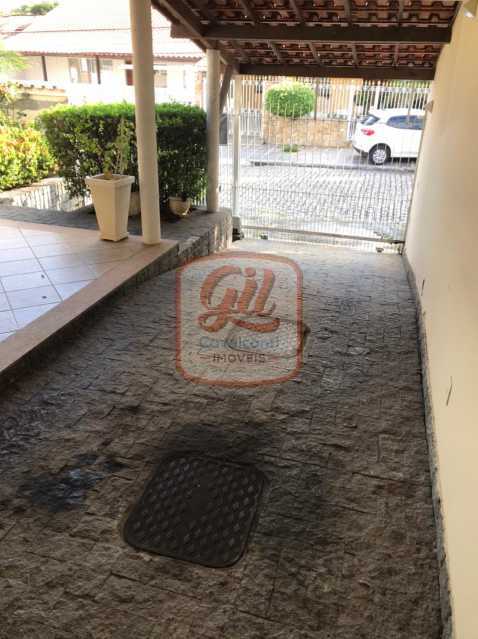 ad04fd6d-85ac-4688-bd19-affeba - 27