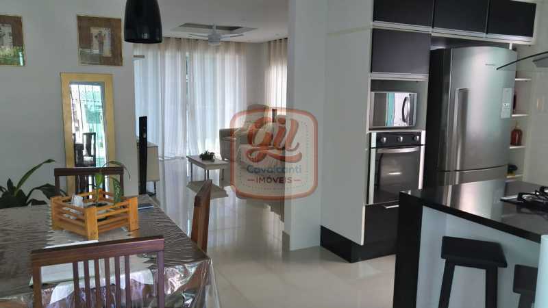 ec169ebd-3200-4c76-8425-358249 - 5