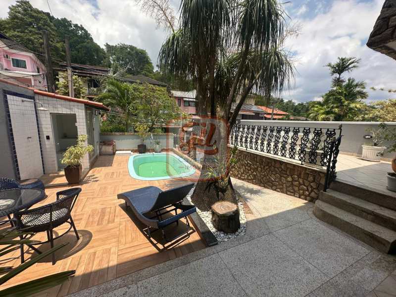 afadd4a4-5cd8-4816-9bec-8cb031 - 4