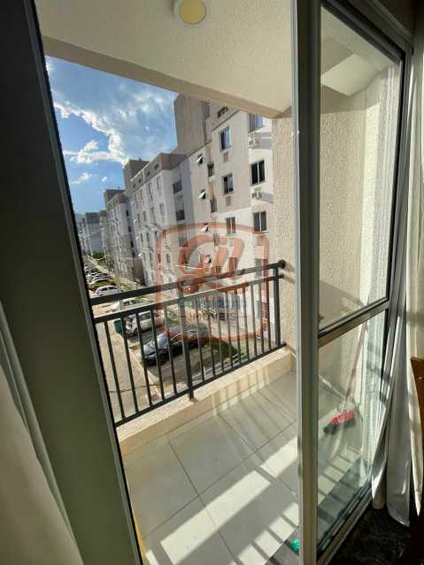 b8b7789d-62df-4f9d-abac-5ecfd8 - 1