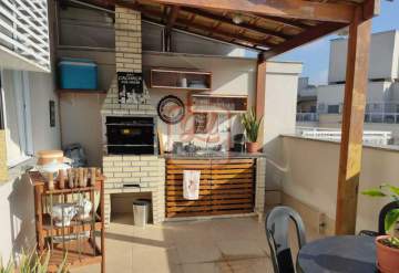 Ótima localização - Cobertura duplex, condomínio fechado, 03 qts, sendo 02 suítes, 02 vagas, próximo ao restaurante Jiló na Manteiga - CB0329