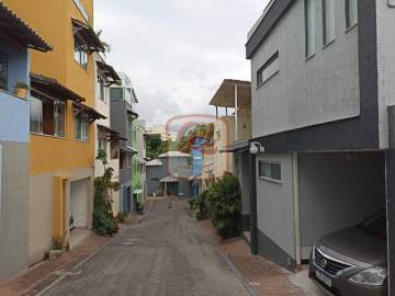 Casa geminada triplex, 03 quartos com armários geminados - CS3240