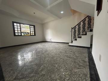 Ótima casa duplex geminada no Pechincha - RJ - CS3276