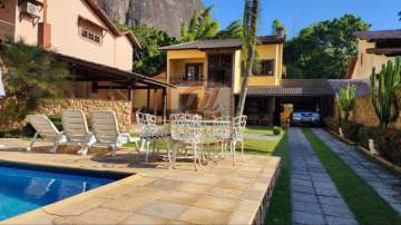 3Qts, 2Sls Quintal - CASA DUPLEX COM MEZANINO COLONIAL, 4 QUARTOS, 3 SUÍTES, DEPENDÊNCIA, ÁREA GOURMET, PISCINA, EDÍCULA, 5 VGAS - TAQUARA - CS3296