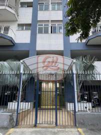 Imperdível - apartamento 02 quartos sendo 01 suíte, 02 vagas de garagem, banheiro de serviço - AP2910