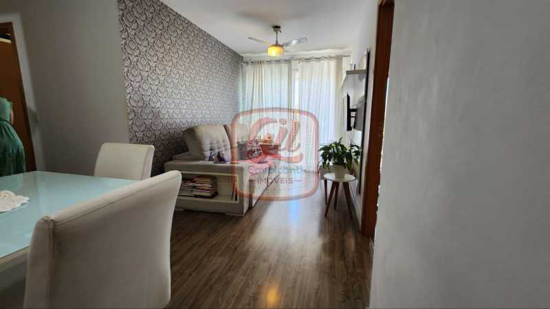 d7e25602-579b-4746-94df-067096 - 7