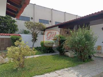 Ótima localização - Casa comercial/residencial 02 suites, vaga para 12 carros, piscina, área gourmet, quintal - CS3349