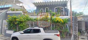 CASA CONDOMÍNIO, 04 QUARTOS SENDO 01 SUÍTE, PISCINA, VARANDA GOURMET, CHURRASQUEIRA, QUINTAL, 03 VAGAS GARAGEM, DEPENDENCIA DE EMPREGADA - CS3510