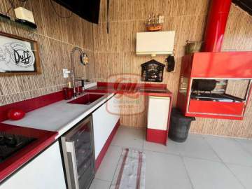 SOMENTE Á VISTA - Casa Duplex com Terraço Gourmet e Jacuzzi em Condomínio Exclusivo Alto Padrão, 3 Suítes! - CS3525