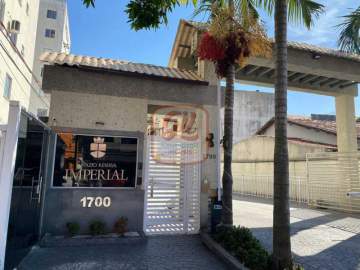 Ótima localização - Apartamento sala 02 quartos suite varanda cozinha banherio - AP3083