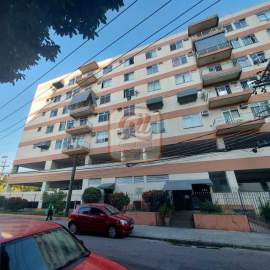 Ótima localização - Coração da taquara apartamento vazio salão 02 ambientes 02 quartos cozinha banheiro com blindex - AP3097