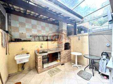 Casa Documentada em Condomínio Fechado (Aceita Financiamento e estuda permuta) - CS3558