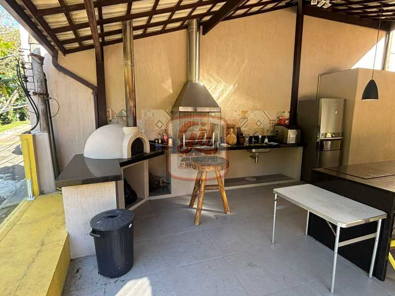 7e52d146-5b1f-43b5-893a-da8e1f - 7