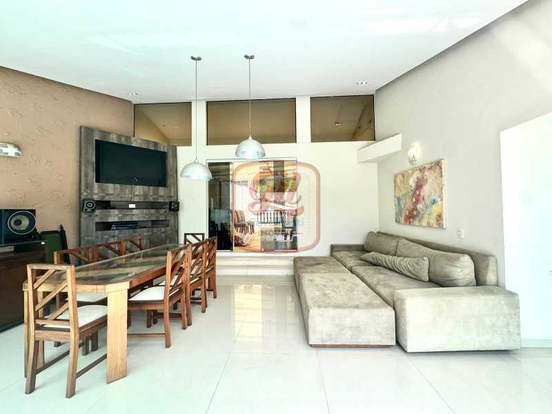 WhatsApp Image 2025-12-19 at 1 - 18