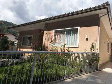 EXCELENTE CASA LINEAR TIPO MINI SÍTIO , COM EDÍCULA TOTALMENTE INDEPENDENTE - CS3639