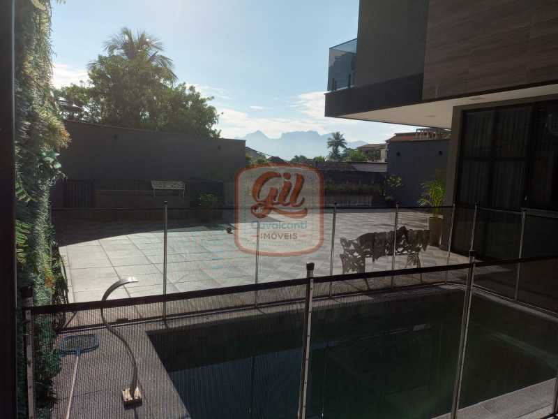 f04bab43-5ecd-452a-a4e8-73798f - 4