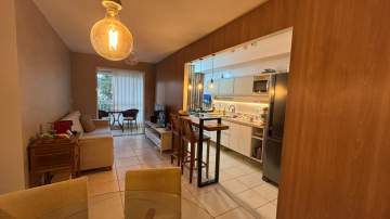 APARTAMENTO REFORMADO / 02 QUARTOS / 01 SUITE / VARANDA FECHADA COM CORTINA DE VIDRO / 01 VAGA DE GARAGEM - AP3296
