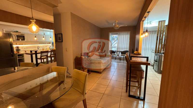 Conheça 3af64f79-44ac-42d7-9f19-1ec5dd do imóvel - APARTAMENTO REFORMADO / 02 QUARTOS / 01 SUITE / VARANDA FECHADA COM CORTINA DE VIDRO / 01 VAGA DE GARAGEM - AP3296 - 3 3af64f79-44ac-42d7-9f19-1ec5dd - 3
