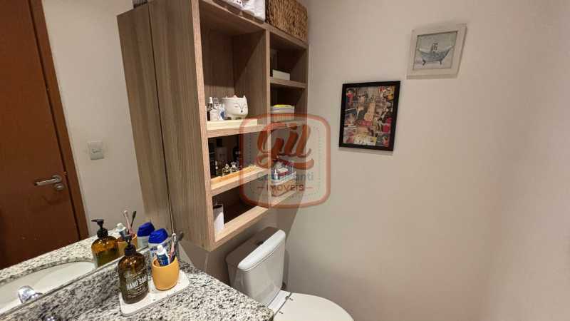 Conheça 9bb9eded-f82e-4f3c-b9e5-43fdfa do imóvel - APARTAMENTO REFORMADO / 02 QUARTOS / 01 SUITE / VARANDA FECHADA COM CORTINA DE VIDRO / 01 VAGA DE GARAGEM - AP3296 - 15 9bb9eded-f82e-4f3c-b9e5-43fdfa - 15