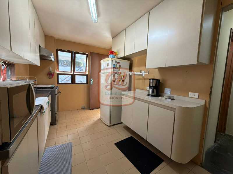 Conheça facee64e-f140-471d-983c-8012bc do imóvel - OPORTUNIDADE / 04 QUARTOS / 02 SUITES / CLOSET / VARANDA / PISCINA / CHURRASQUEIRA / DEPENDENCIA DE EMPREGADA COMPLETA / SALA EM 03 AMBIENTES / QUINTAL - CS3730 - 12 facee64e-f140-471d-983c-8012bc - 12