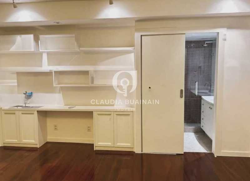 5FD5655E-64E8-4FCC-8430-494190 - 7