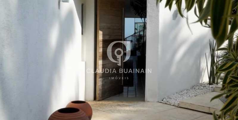 b709daea-bc23-43c0-b2cb-874341 - 5