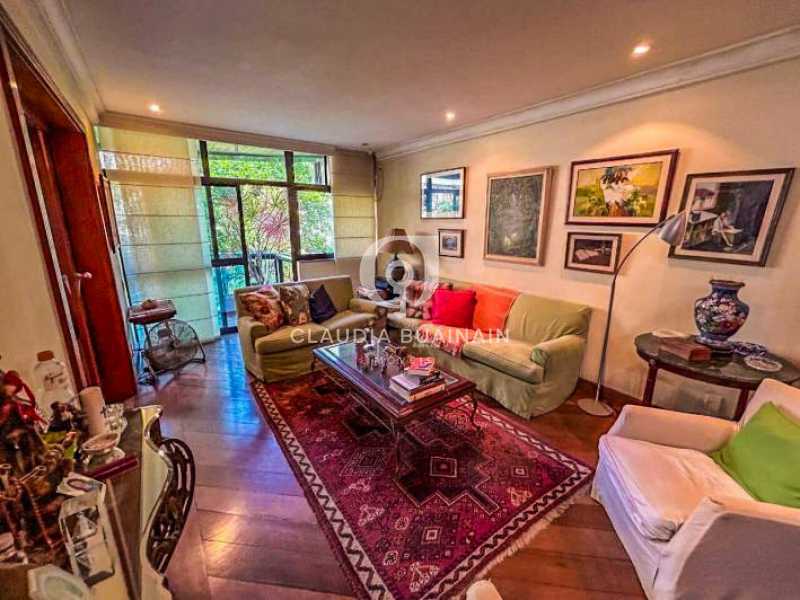 493CAEC7-89BB-4108-B921-BA3E23 - 5