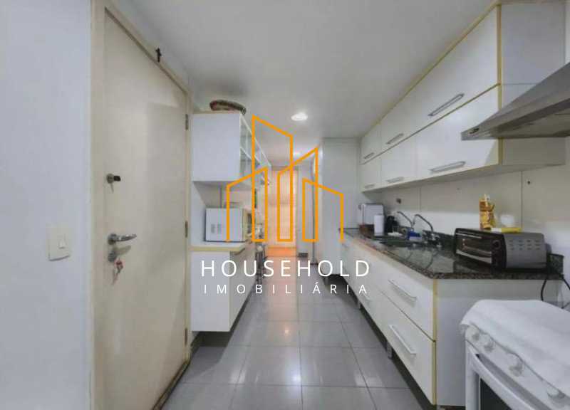 231b5bd6-2e70-4be7-a075-704977 - 20