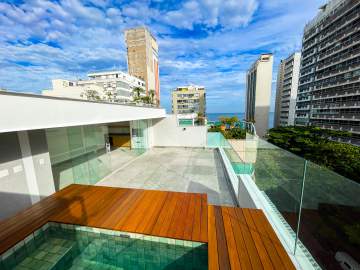 Linda Cobertura reformada com vista para o Mar - IPCO30070