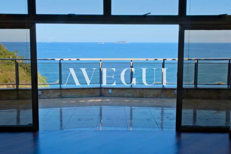 WhatsApp Image 2025-12-13 at 1 - 4