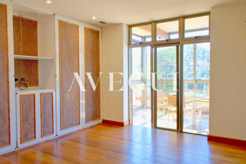 WhatsApp Image 2025-12-13 at 1 - 13