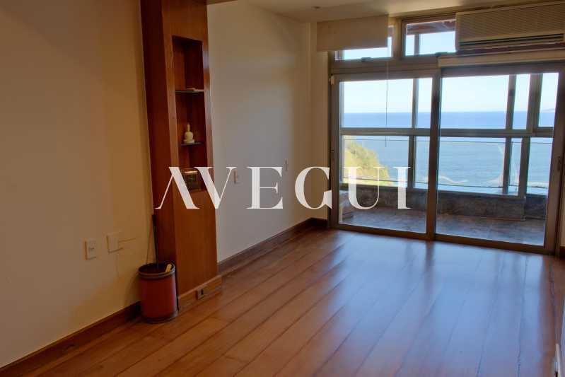 WhatsApp Image 2025-12-13 at 1 - 18