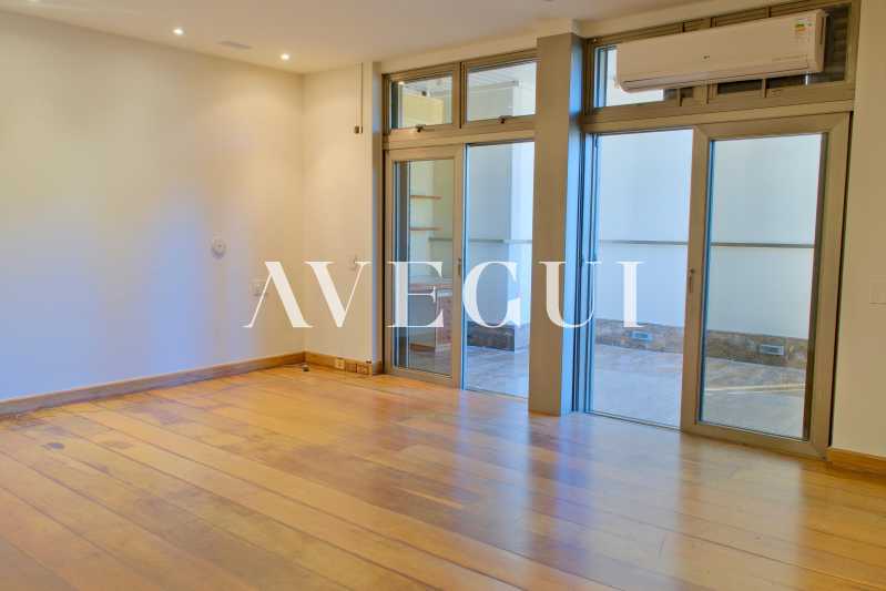 WhatsApp Image 2025-12-13 at 1 - 22