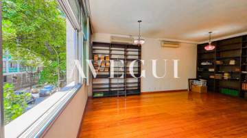 Ótima localização - Apartamento à venda no Leblon - 3 Quartos, vaga, Quadra da Praia - AIAP30158 Ótima localização - Apartamento à venda no Leblon - 3 Quartos, vaga, Quadra da Praia - AIAP30158