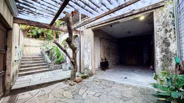 Casa na Rua Araucária - Jardim Botânico - ALCA50006